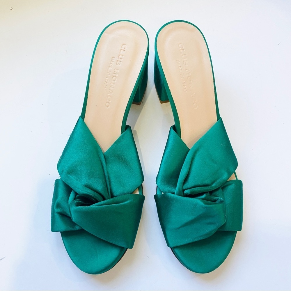 Club Monaco green satin criss cross sandals